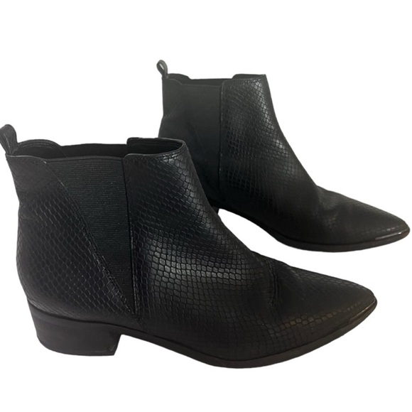 MARC FISHER Pointed Toe Booties - Picture 2 of 4